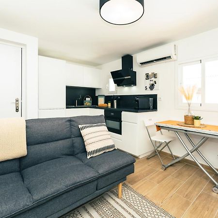 Apartamento 2 Dormitorios Cerca De La Playa En Casco Historico เอสเตโปนา ภายนอก รูปภาพ