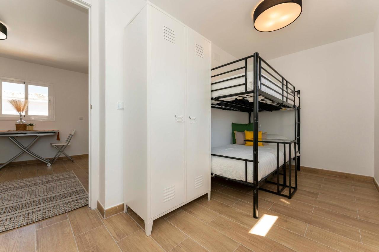 Apartamento 2 Dormitorios Cerca De La Playa En Casco Historico เอสเตโปนา ภายนอก รูปภาพ